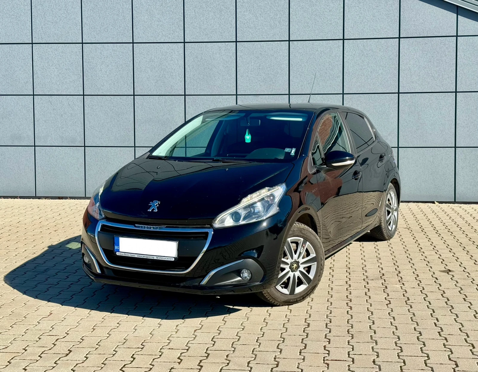 Peugeot 208 1.2 PureTech | Mobile.bg   1