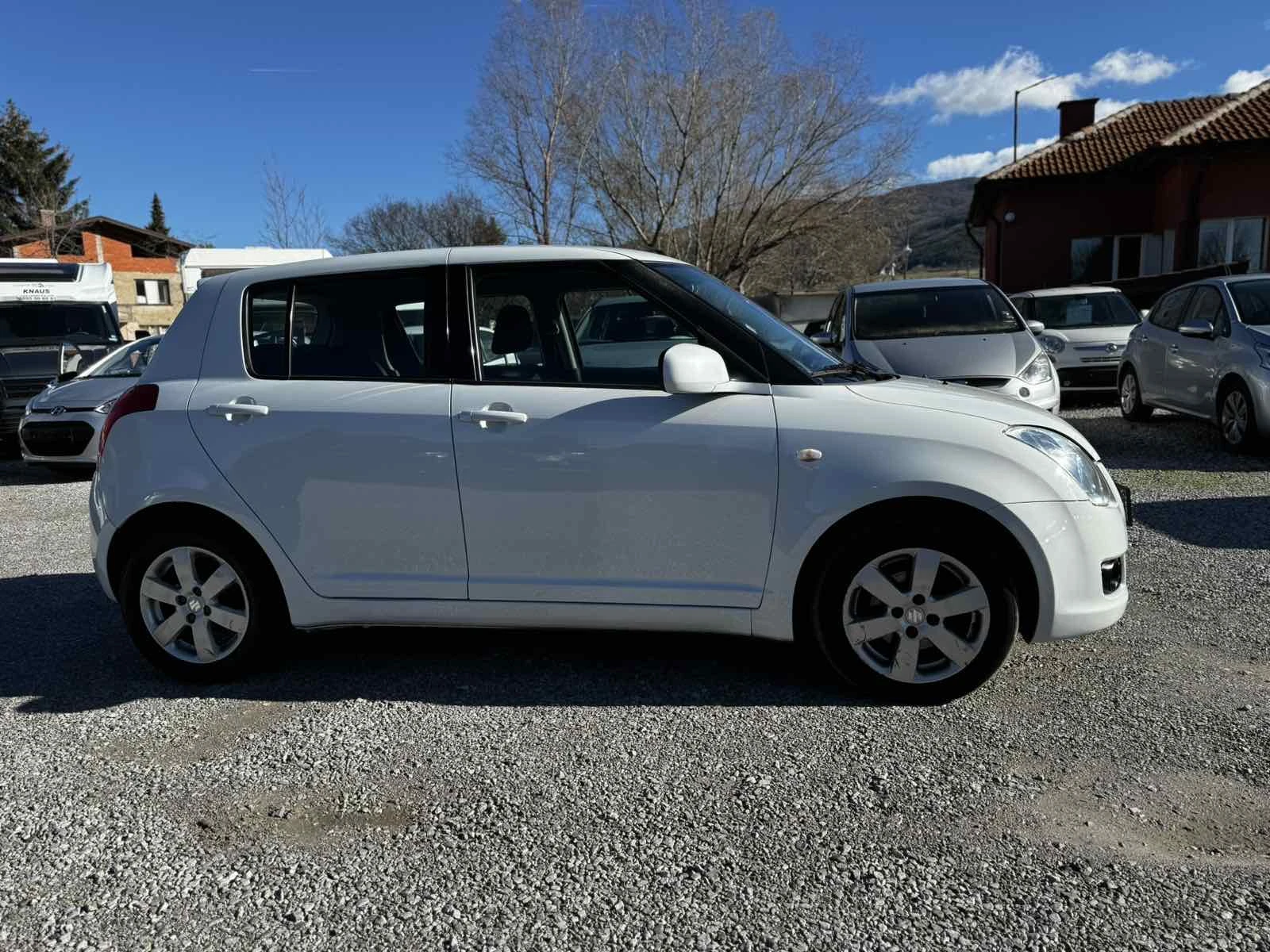 Suzuki Swift 1.3I - изображение 7