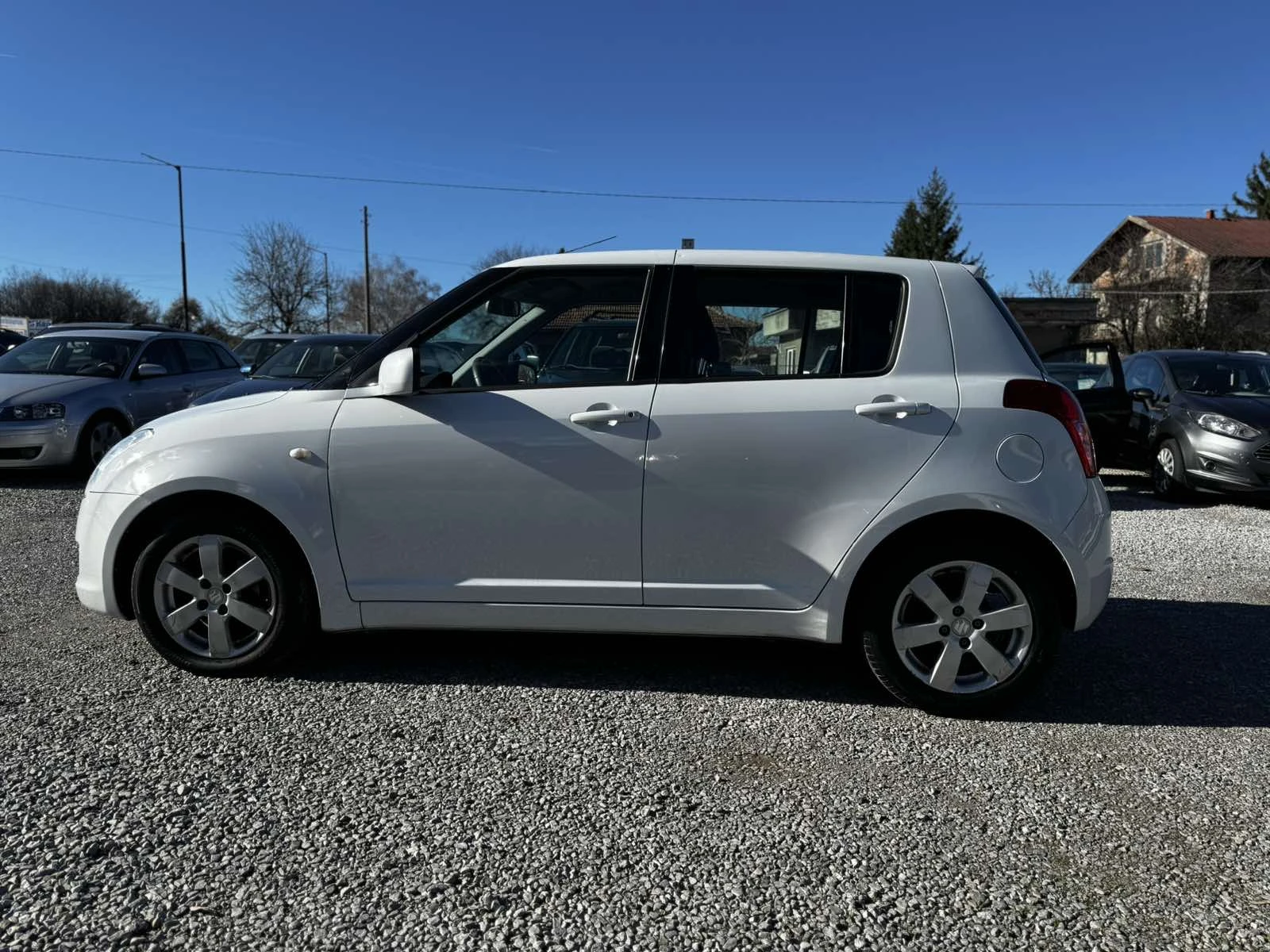 Suzuki Swift 1.3I - изображение 6