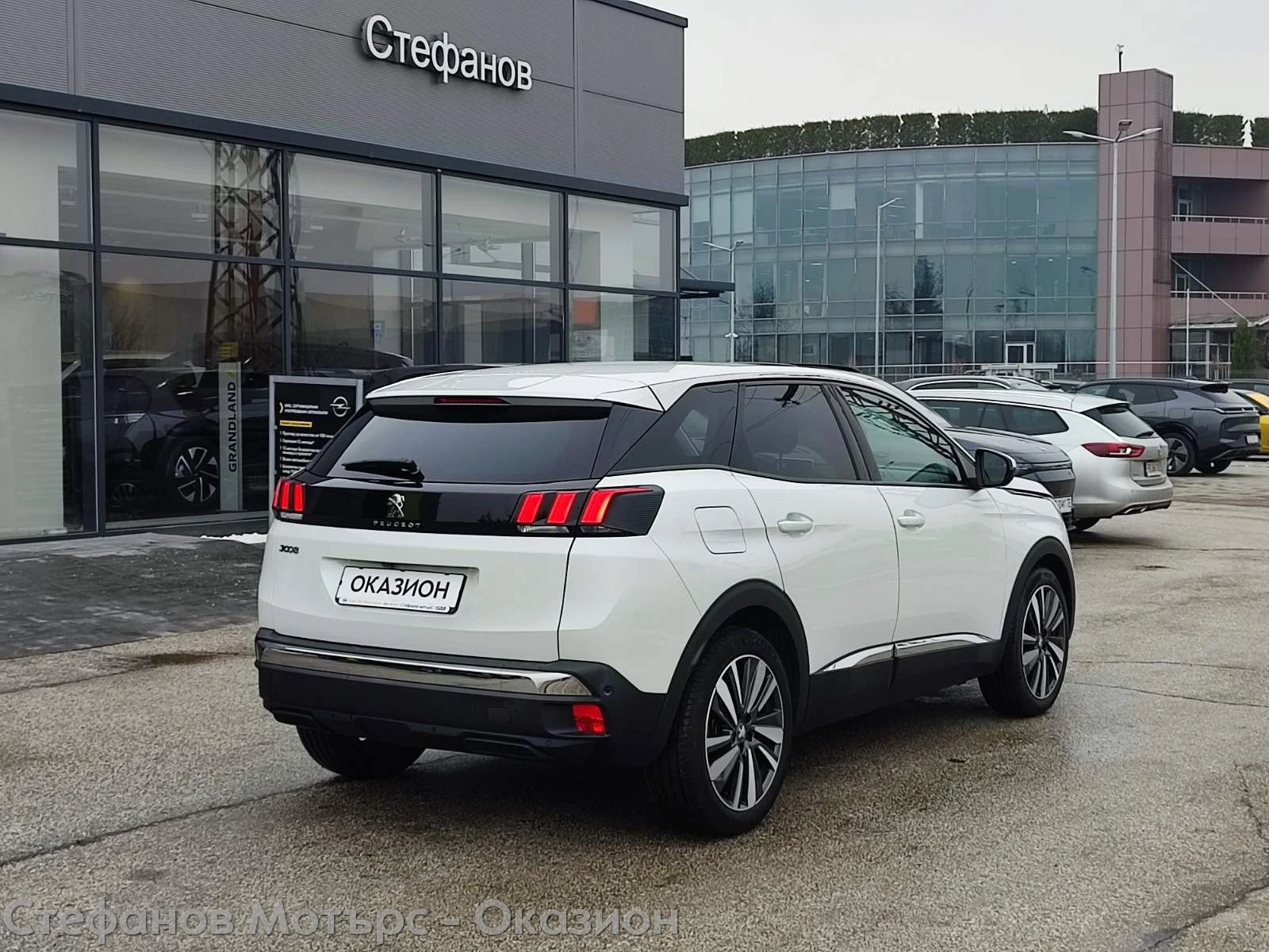 Peugeot 3008 Premium 1.2 turbo (130hp) AT8, снимка 8 - Автомобили и джипове - 53336556