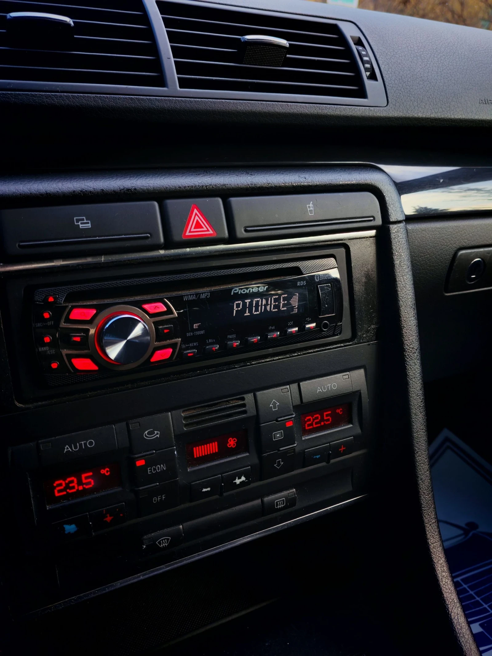 Audi A4 1.9TDI(101)* COMFORT-EDITION* ��� ����*  | Mobile.bg � ����������� 17