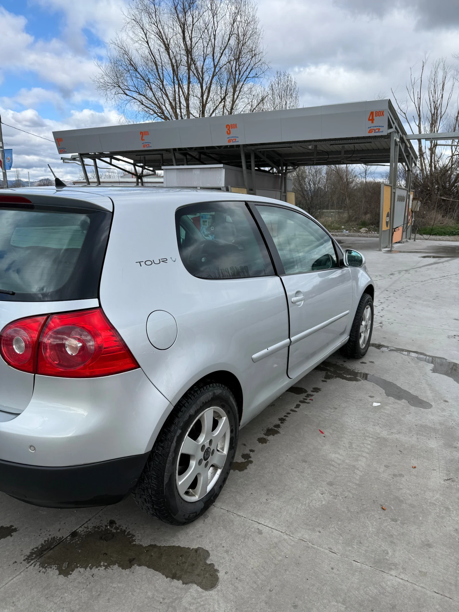 VW Golf, снимка 4 - Автомобили и джипове - 54007051