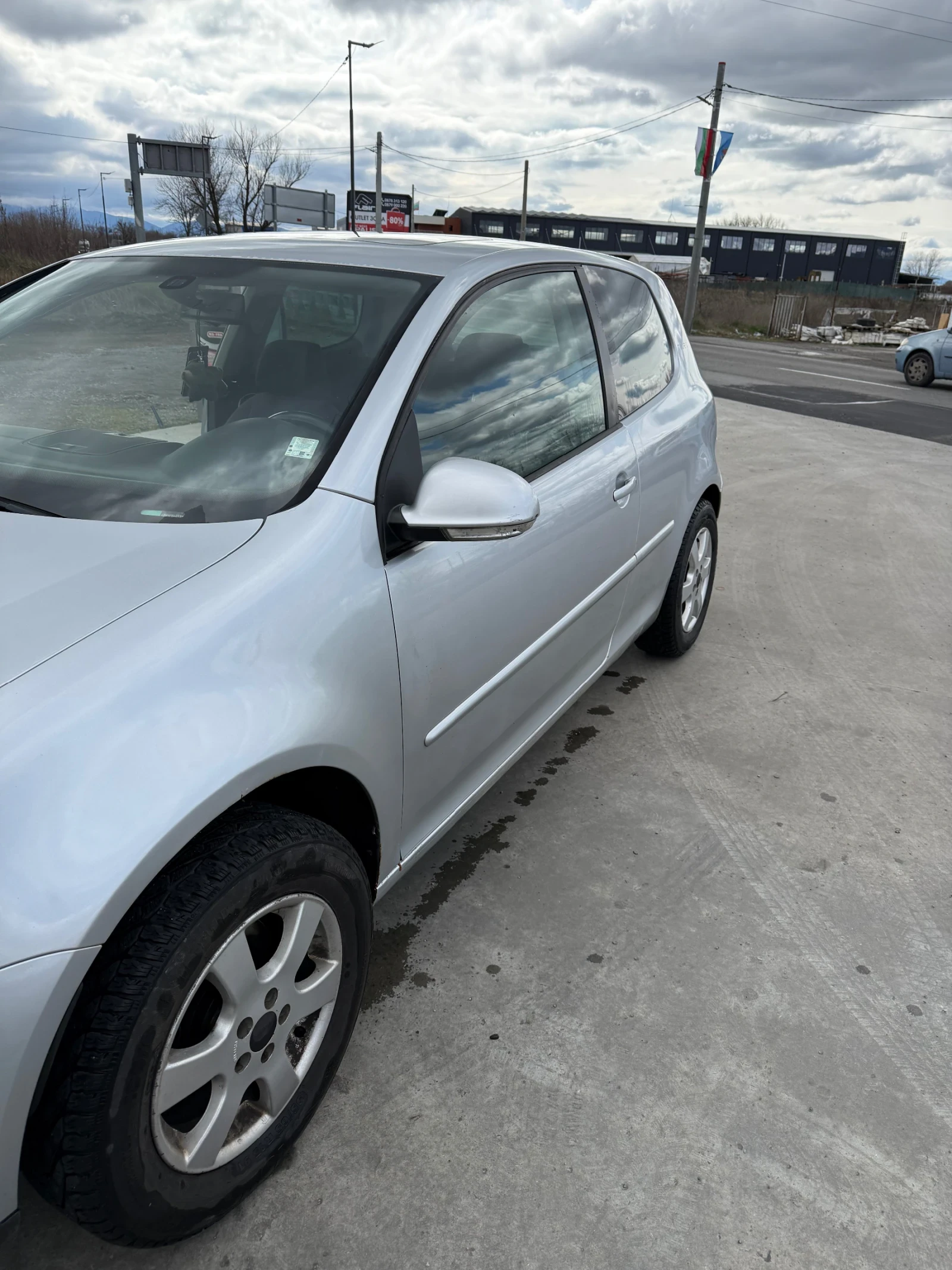 VW Golf, снимка 2 - Автомобили и джипове - 54007051