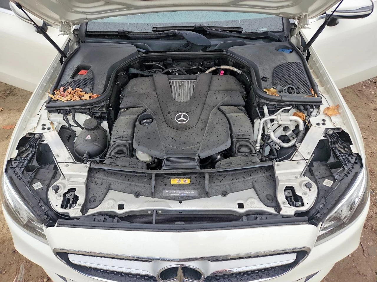 Mercedes-Benz E 400 3.0l 4Matic, снимка 11 - Автомобили и джипове - 54097684
