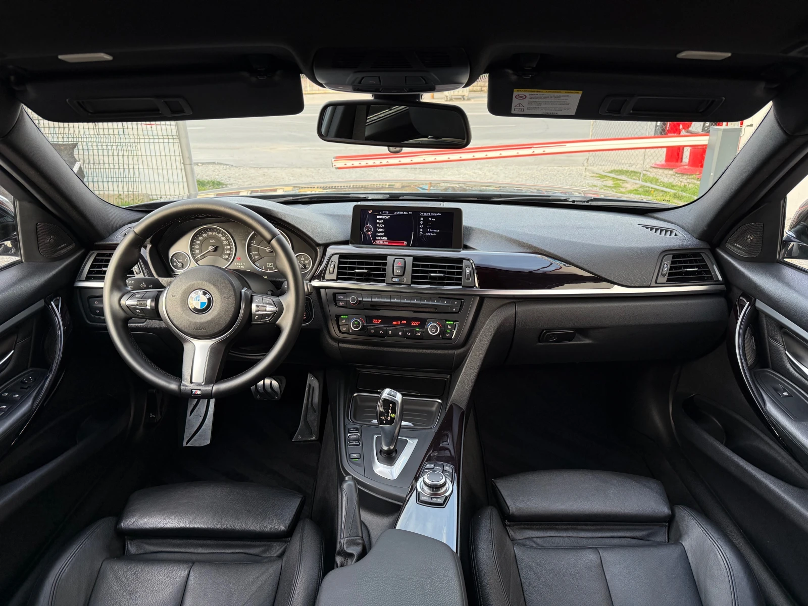 BMW 320 D M PACK FULL PERFORMANCE, снимка 7 - Автомобили и джипове - 54221240