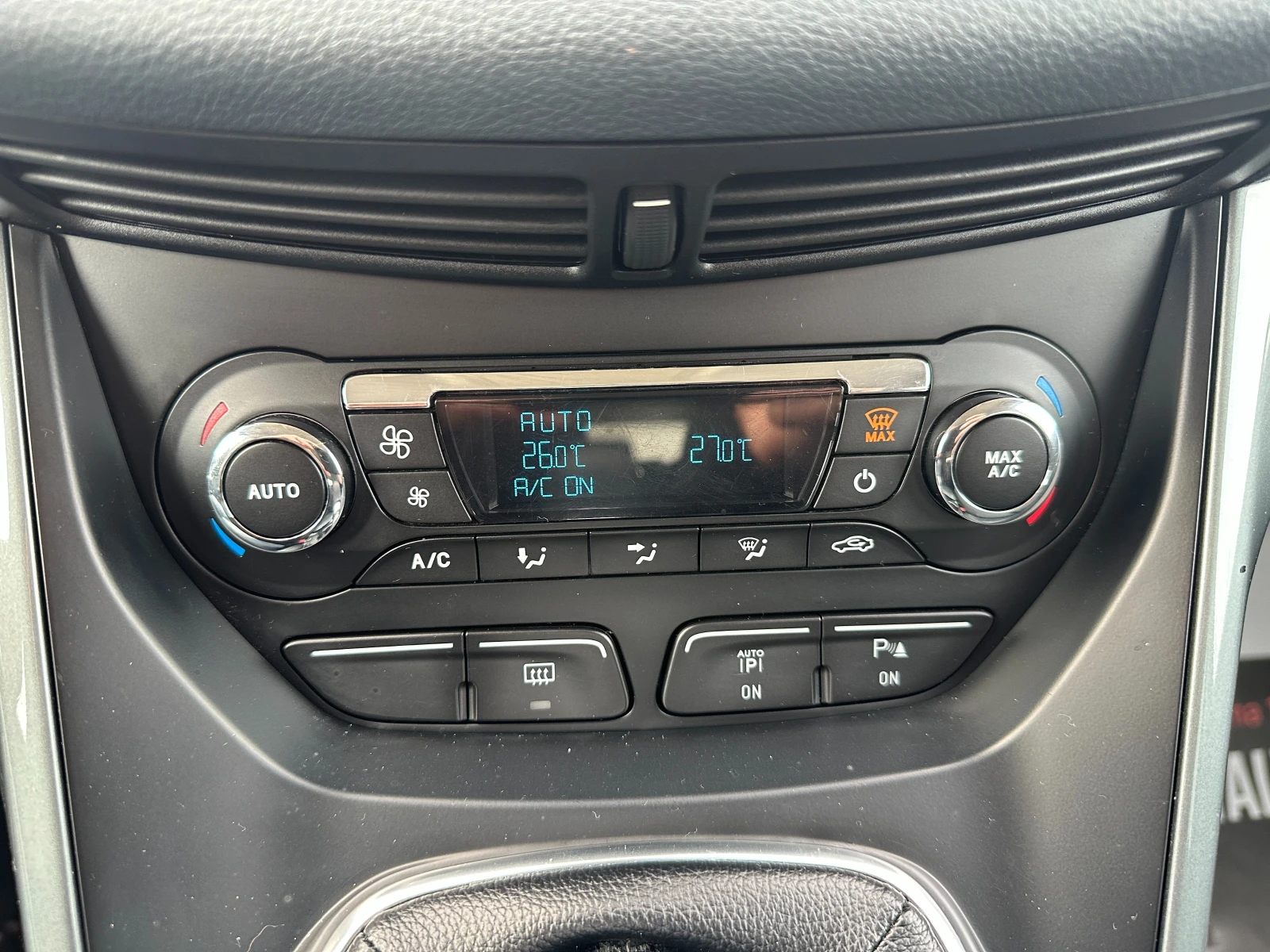 Ford C-max, снимка 13 - Автомобили и джипове - 54253739