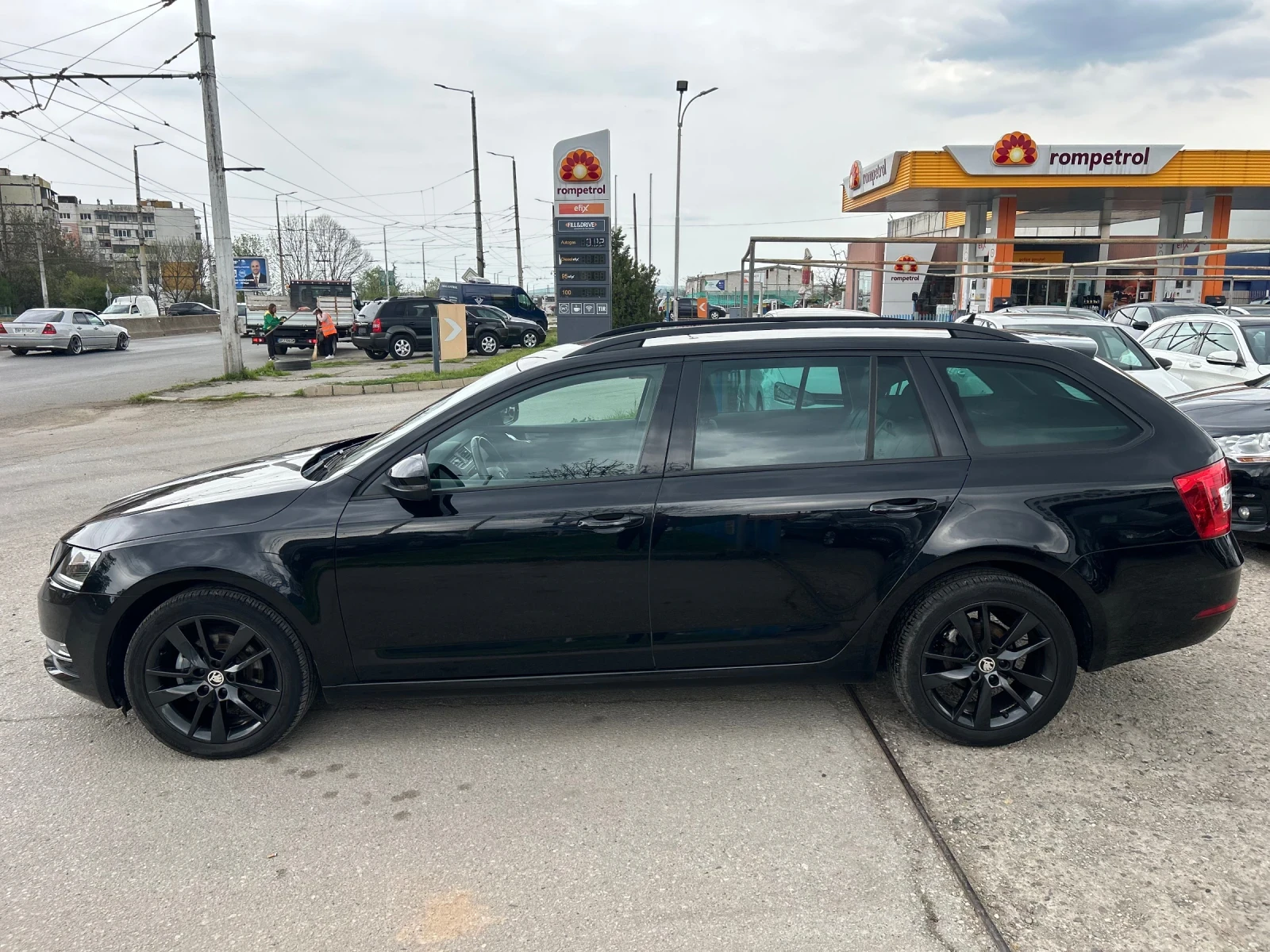 Skoda Octavia, снимка 4 - Автомобили и джипове - 54279486