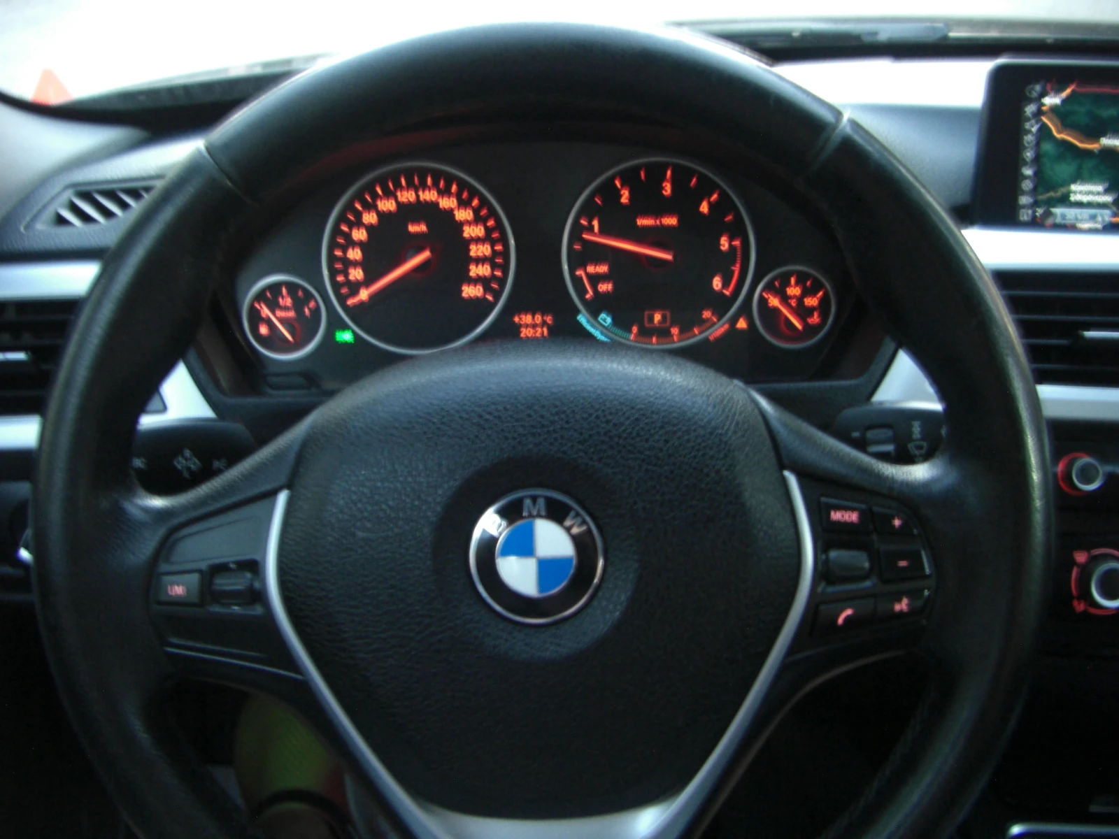 BMW 320 d NAVI SPORT EURO 6B, снимка 11 - Автомобили и джипове - 54327556