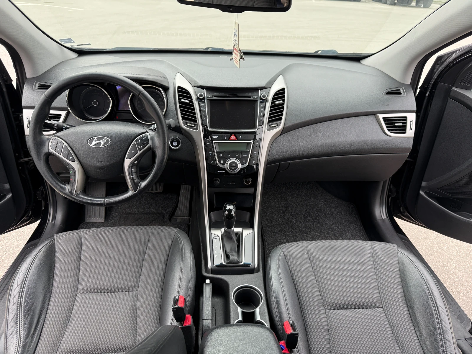Hyundai I30 1.6 CRDI CAMERA PANORAMA NAVI KOJA KEYLESS-GO , снимка 6 - Автомобили и джипове - 54556876