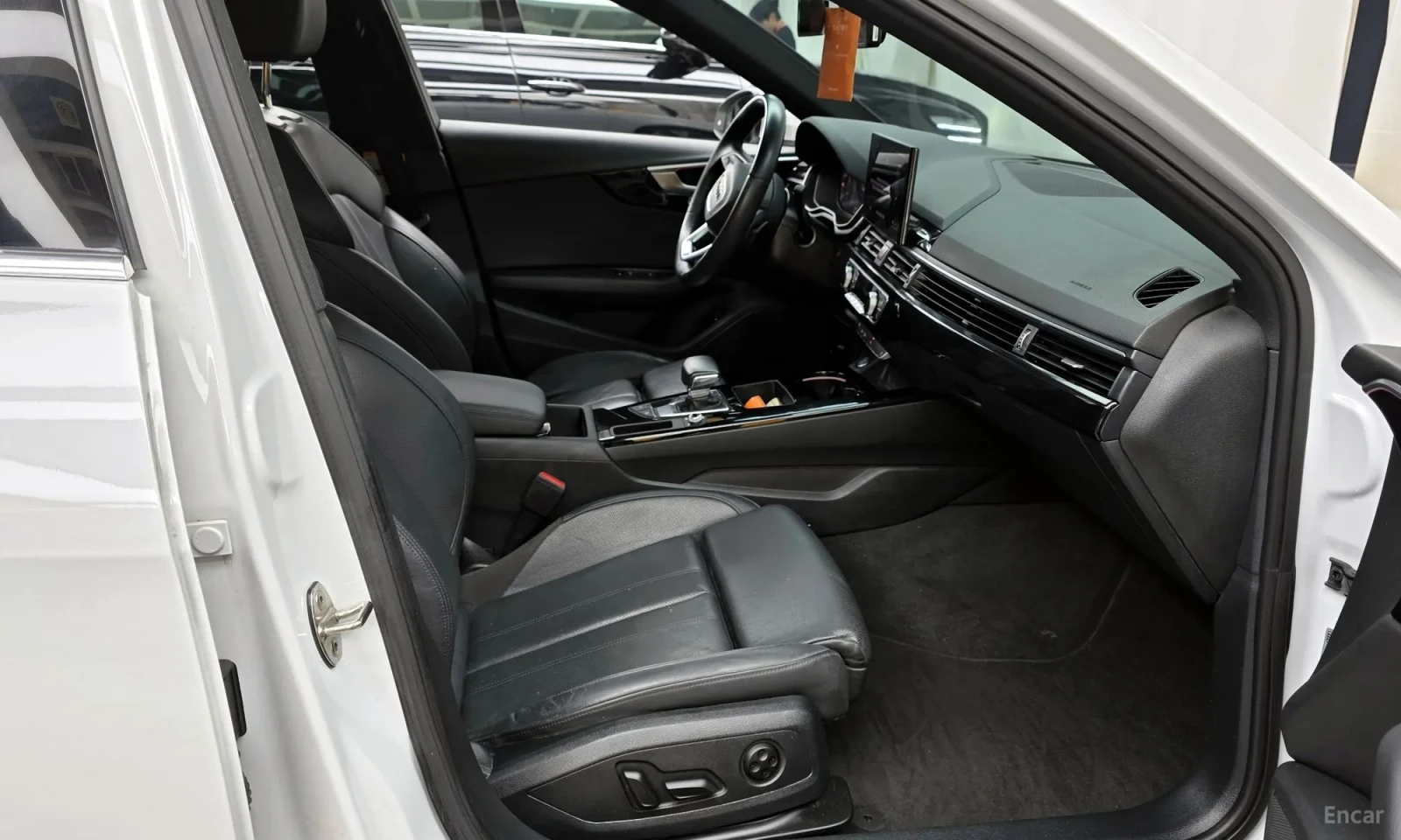 Audi A4 40TFSI PREMIUM FACE 110 000 KM, снимка 11 - Автомобили и джипове - 54910477