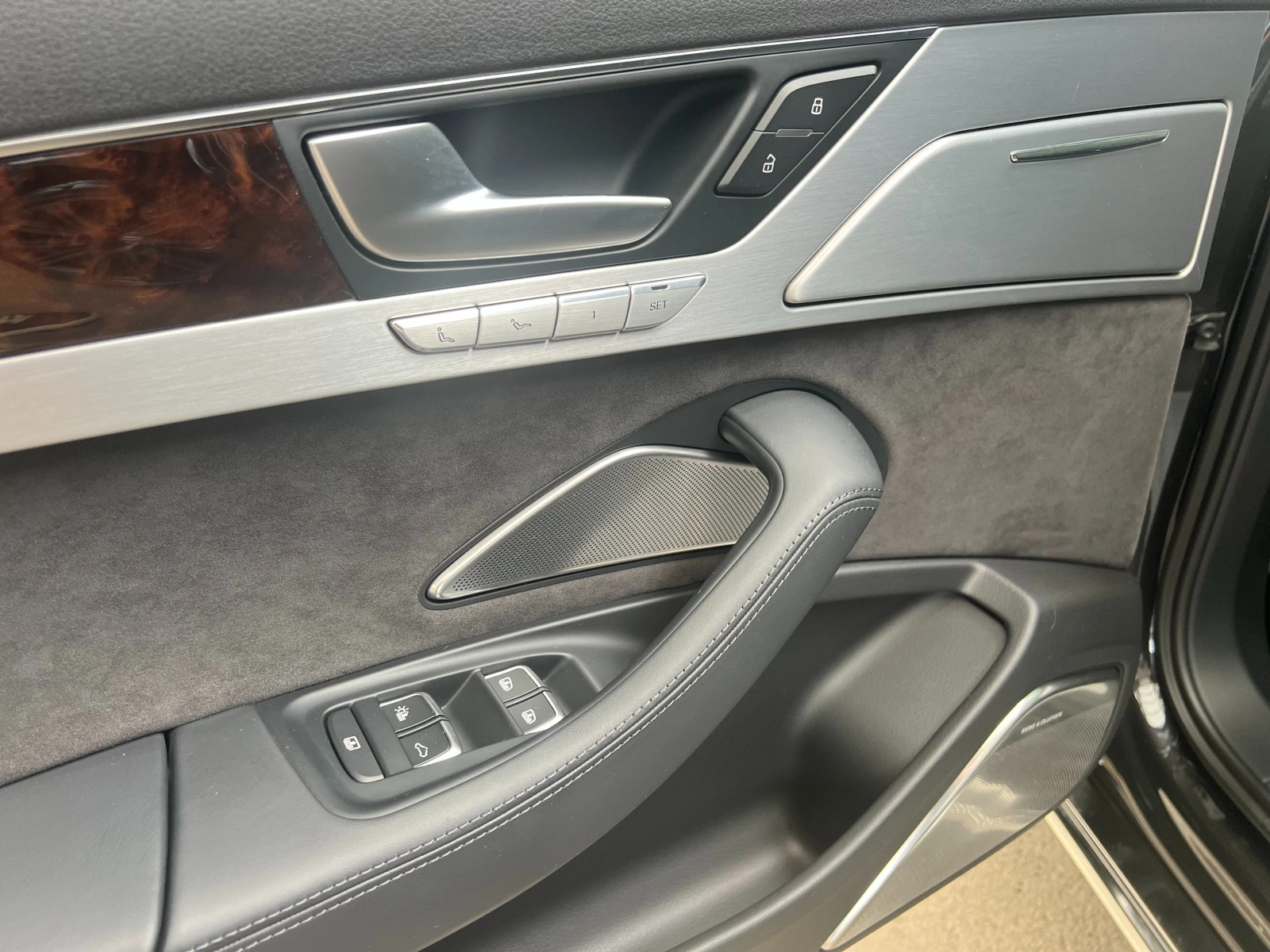 Audi A8 V8 / LONG / BANG & OLUFSEN / HEAD-UP / 360 / PANO | Mobile.bg � ����������� 15
