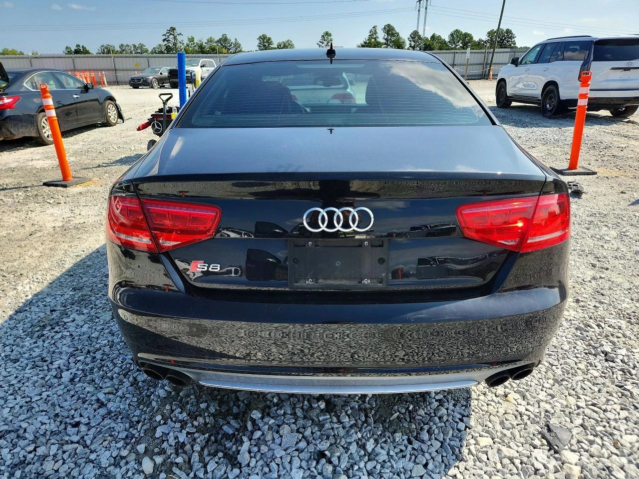 Audi S8 QUATTRO* ДИСТРОНИК* ПЪЛНА ИСТОРИЯ, снимка 6 - Автомобили и джипове - 56025709