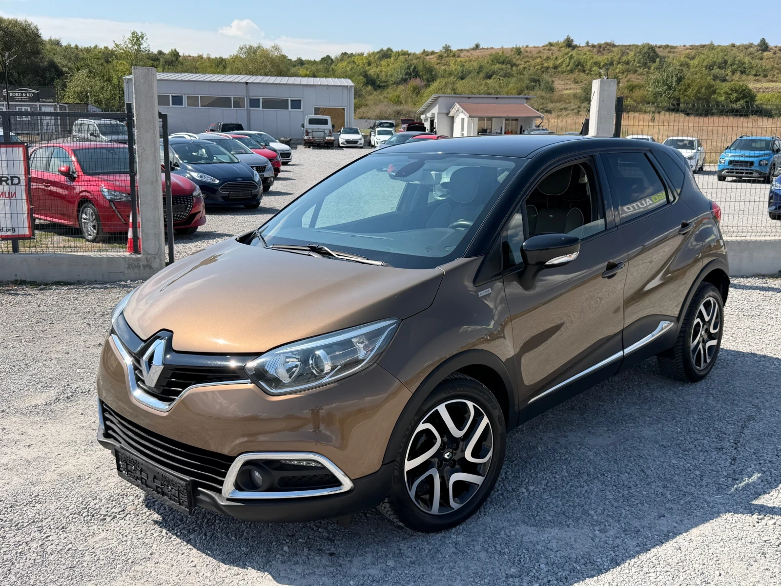 Renault Captur ELYSEE 1.5DCI 110hp KEYLESS NAVI CAMERA E6 