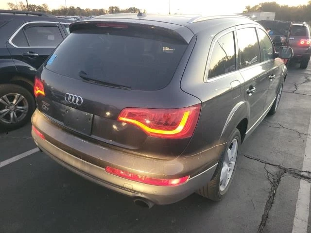 Audi Q7, снимка 3 - Автомобили и джипове - 47646378