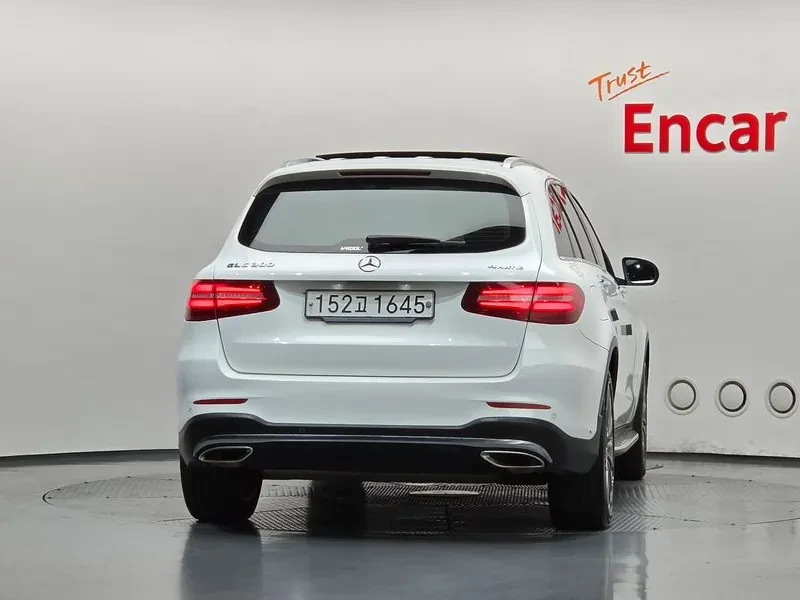 Mercedes-Benz GLC 300 4MATIC AMG Line Coupe* Burmester | Mobile.bg � ����������� 4