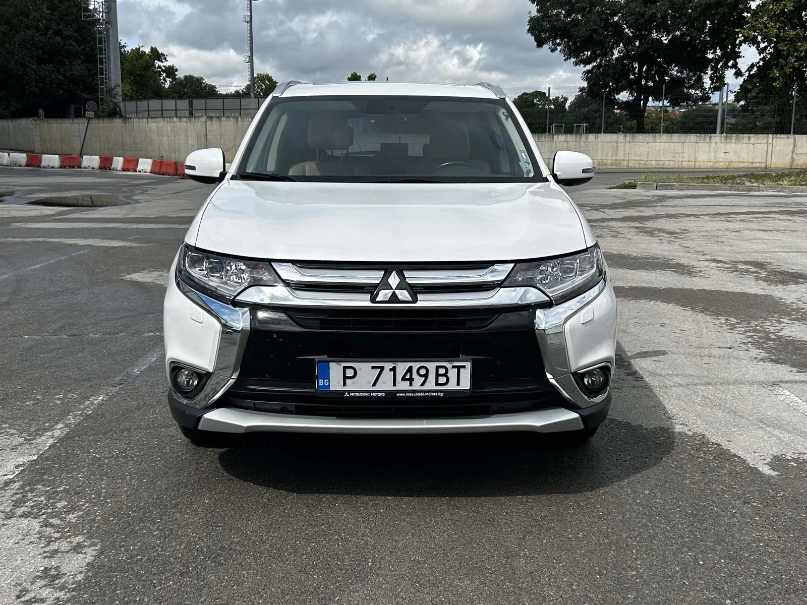 Mitsubishi Outlander 150к.с. 4x4 Instyle+ /КАМЕРА/КОЖА/NAVI/KEYLESS, снимка 1