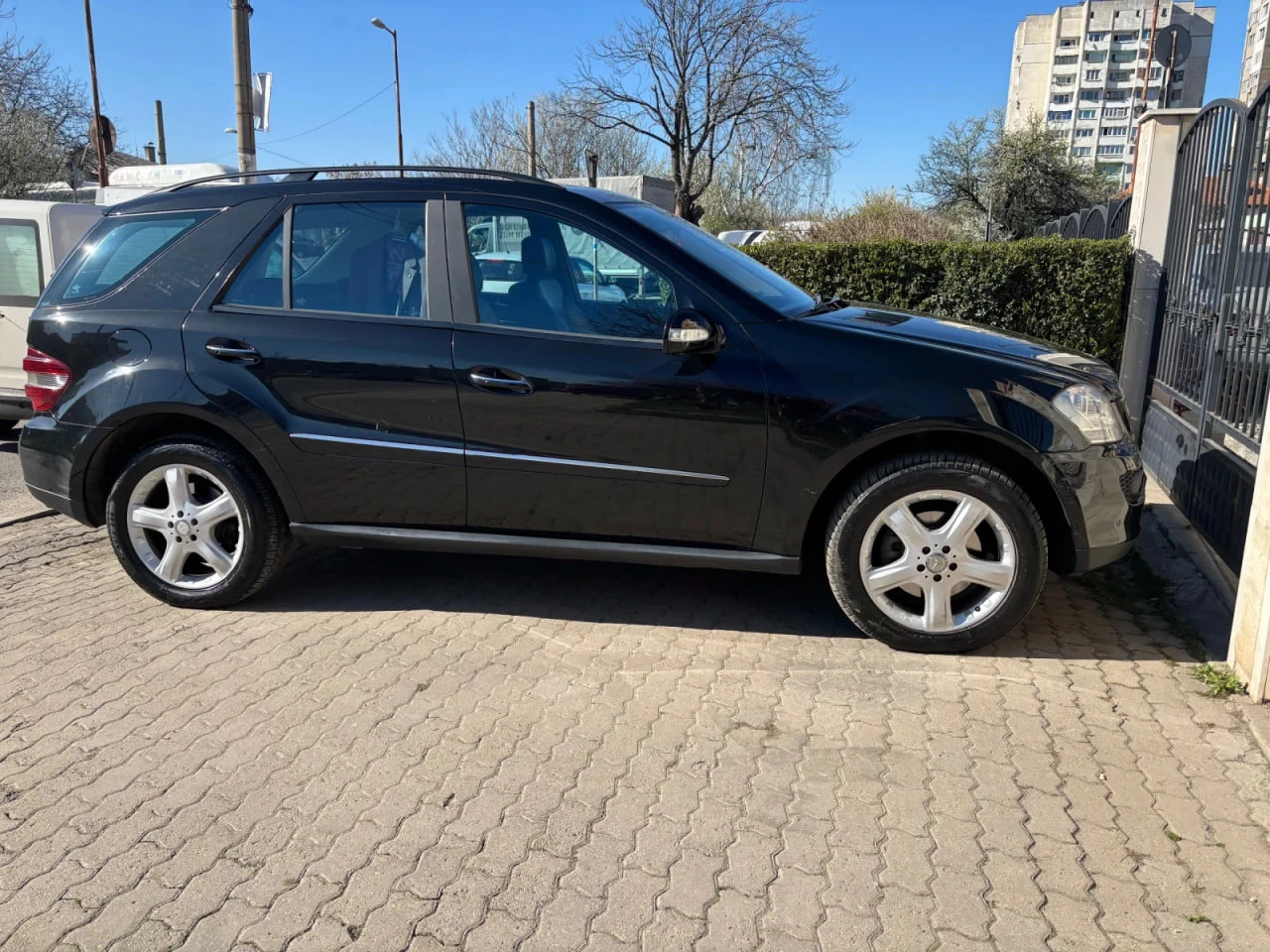 Mercedes-Benz ML 320 CARFAX* АВТОФИНАНСИРАНЕ* БЕЗ ПЪРВОНАЧАЛНА ВНОСКА*  - изображение 3