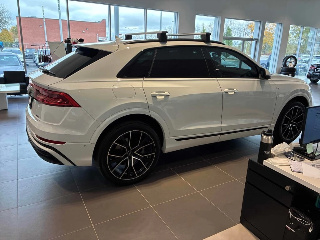 Audi Q8 * Progressiv * CARFAX * БЕЗ ПЪРВОНАЧАЛНА ВНОСКА - изображение 4