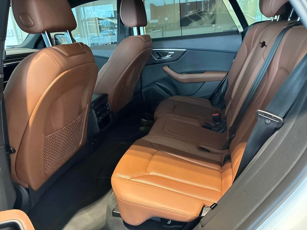 Audi Q8 * Progressiv * CARFAX * БЕЗ ПЪРВОНАЧАЛНА ВНОСКА - изображение 10