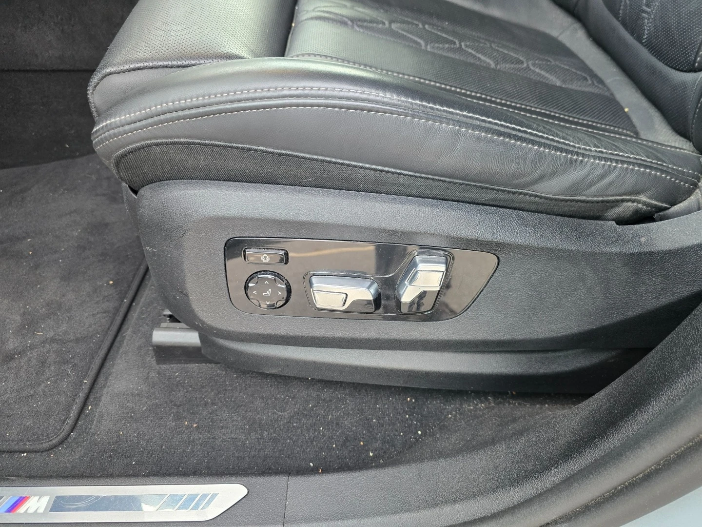 BMW X6 xDrive40i * * CARFAX * *   * *  | Mobile.bg   14