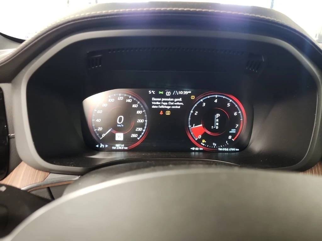 Volvo XC60 * INSCRIPTION * CARFAX * ЦЕНА ДО БГ - изображение 10