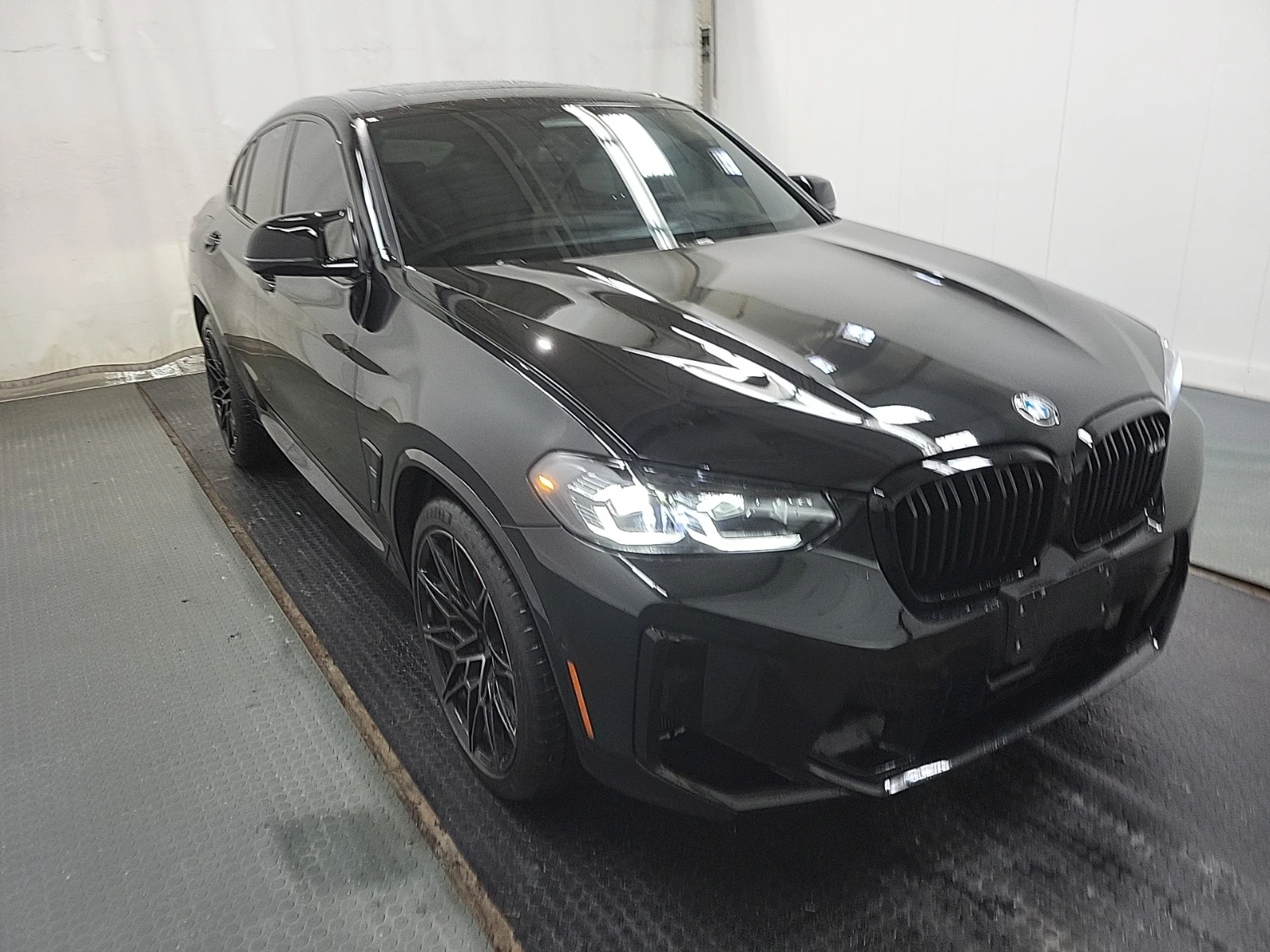 BMW X4 M COMPETITION - изображение 2