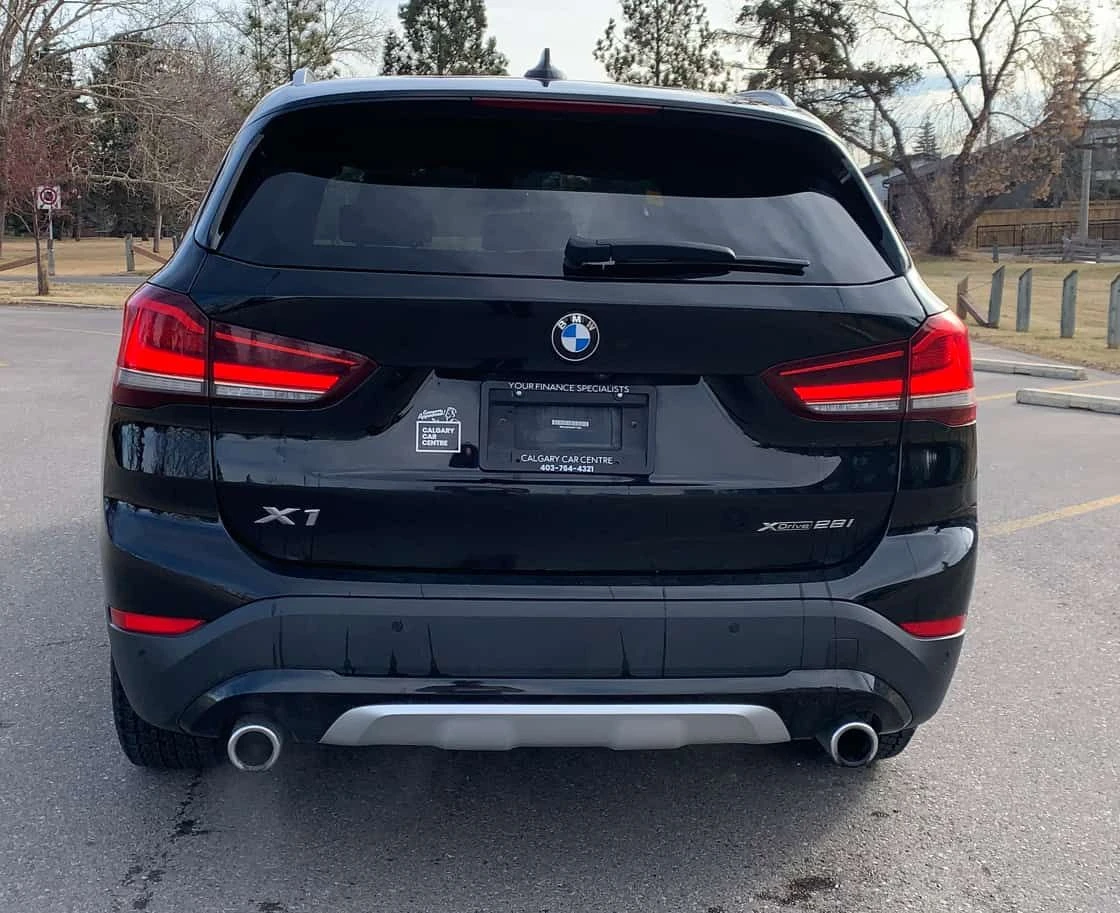 BMW X1  XDRIVE28I| PANORAMA| KEYLESS GO| CARFAX , снимка 8 - Автомобили и джипове - 53820323