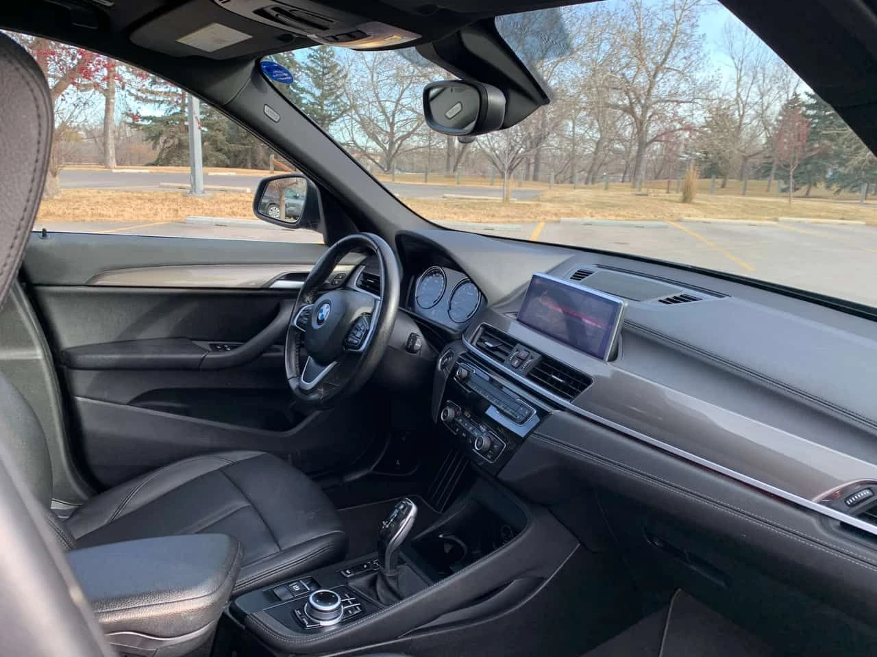 BMW X1  XDRIVE28I| PANORAMA| KEYLESS GO| CARFAX , снимка 11 - Автомобили и джипове - 53820323