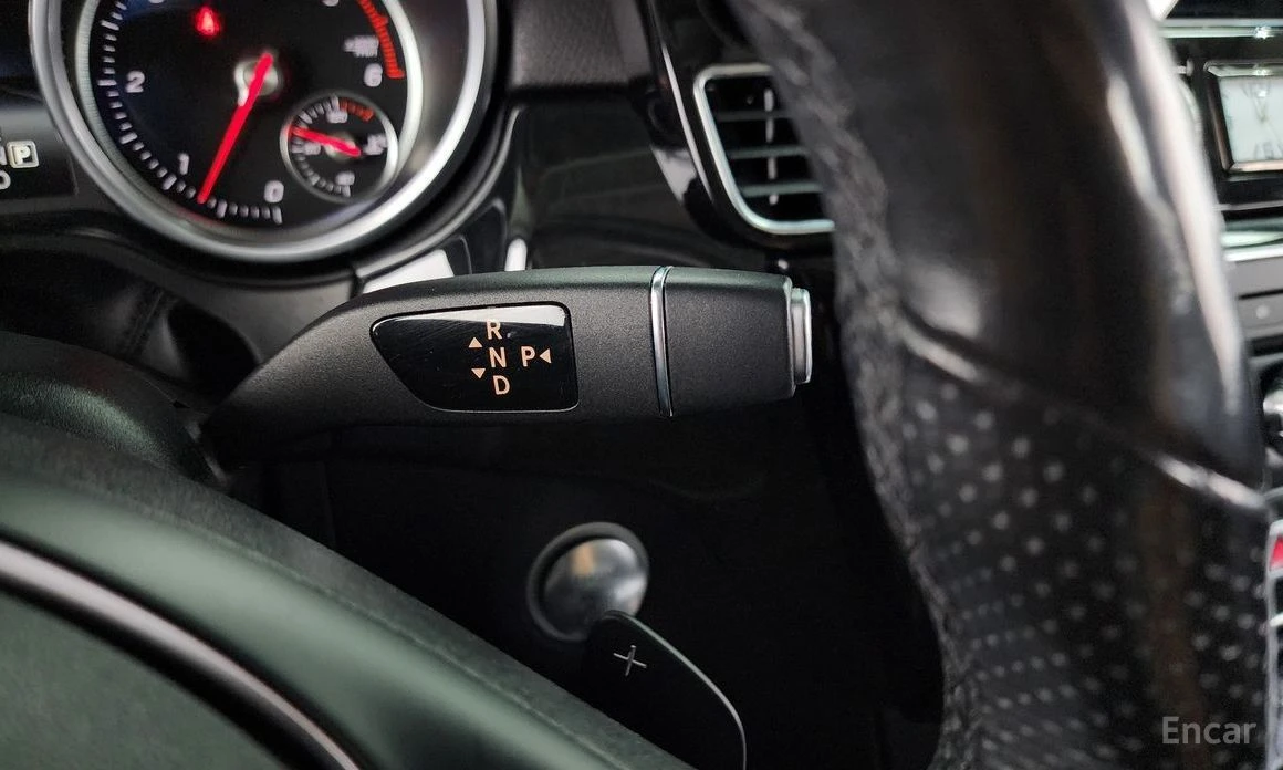 Mercedes-Benz GLE 350, снимка 9 - Автомобили и джипове - 54224913