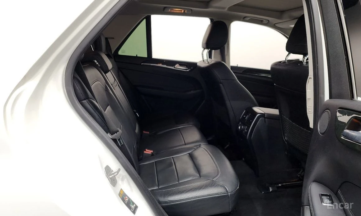 Mercedes-Benz GLE 350, снимка 12 - Автомобили и джипове - 54224913