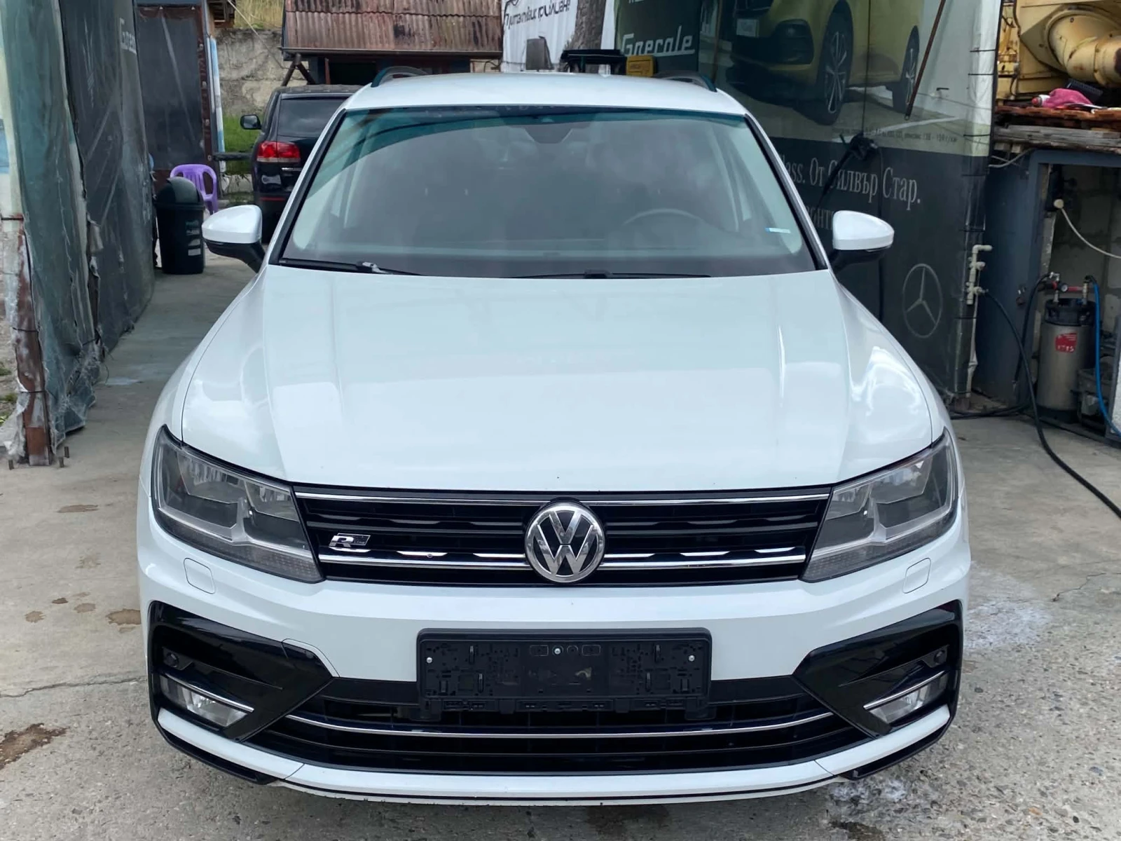 VW Tiguan R-LINE  190кс, снимка 3 - Автомобили и джипове - 55177011