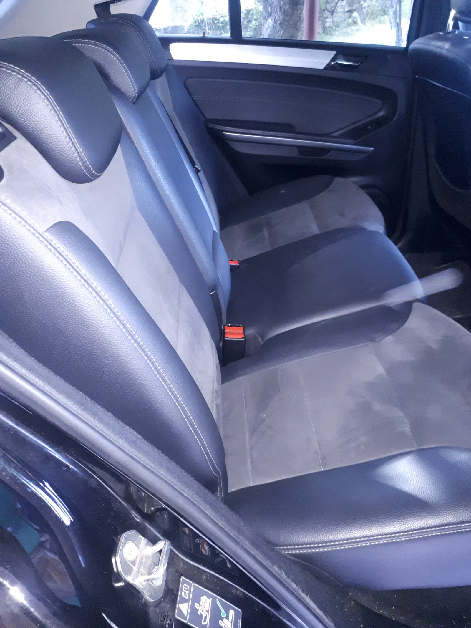 Mercedes-Benz ML 320, снимка 6 - Автомобили и джипове - 55242988
