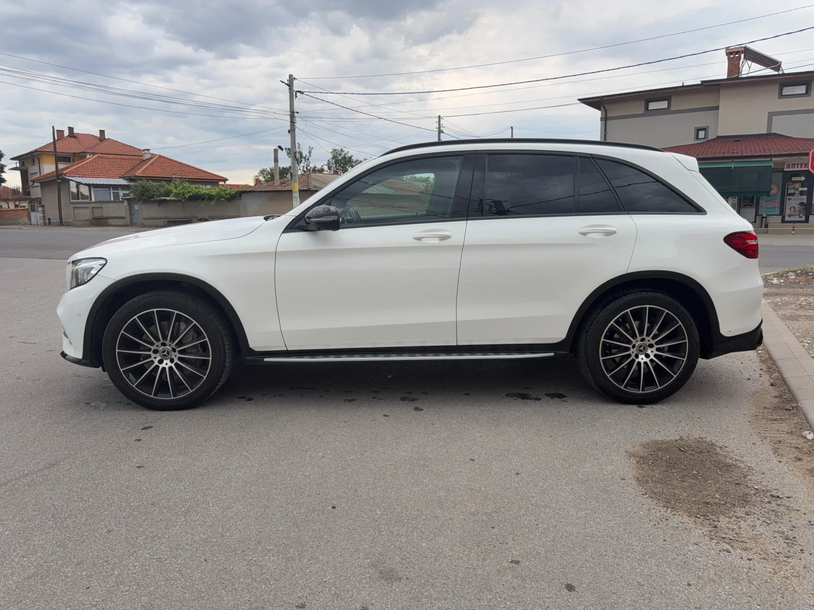 Mercedes-Benz GLC 250 Въздушно окачване, 360 градуса, Теглич, снимка 3 - Автомобили и джипове - 55432575
