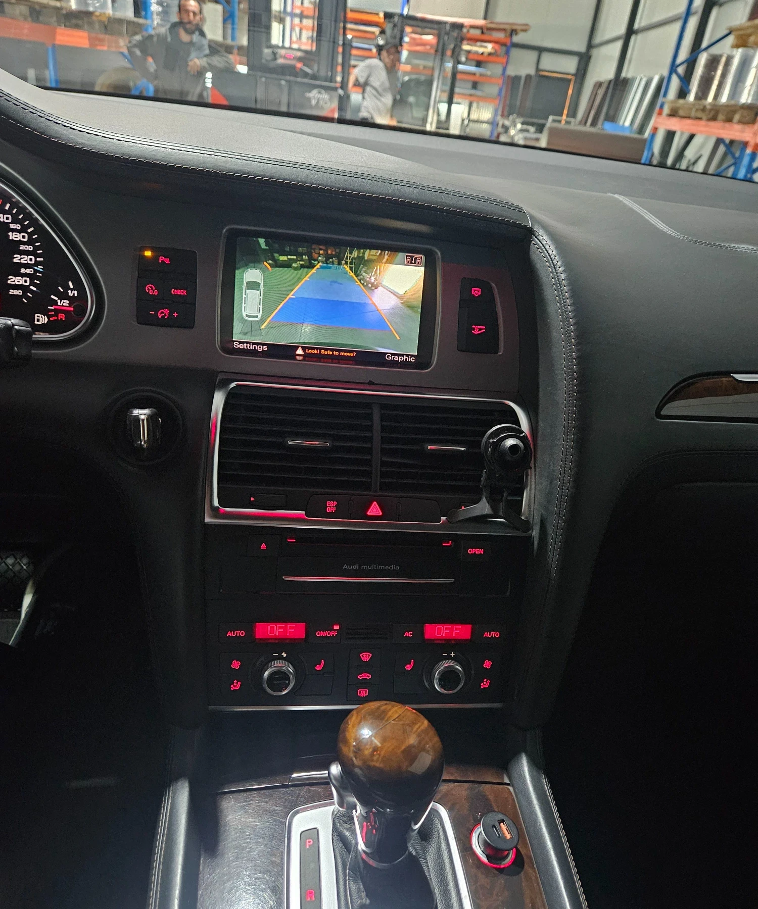Audi Q7 Ексклузив дистроник, снимка 11 - Автомобили и джипове - 55742024