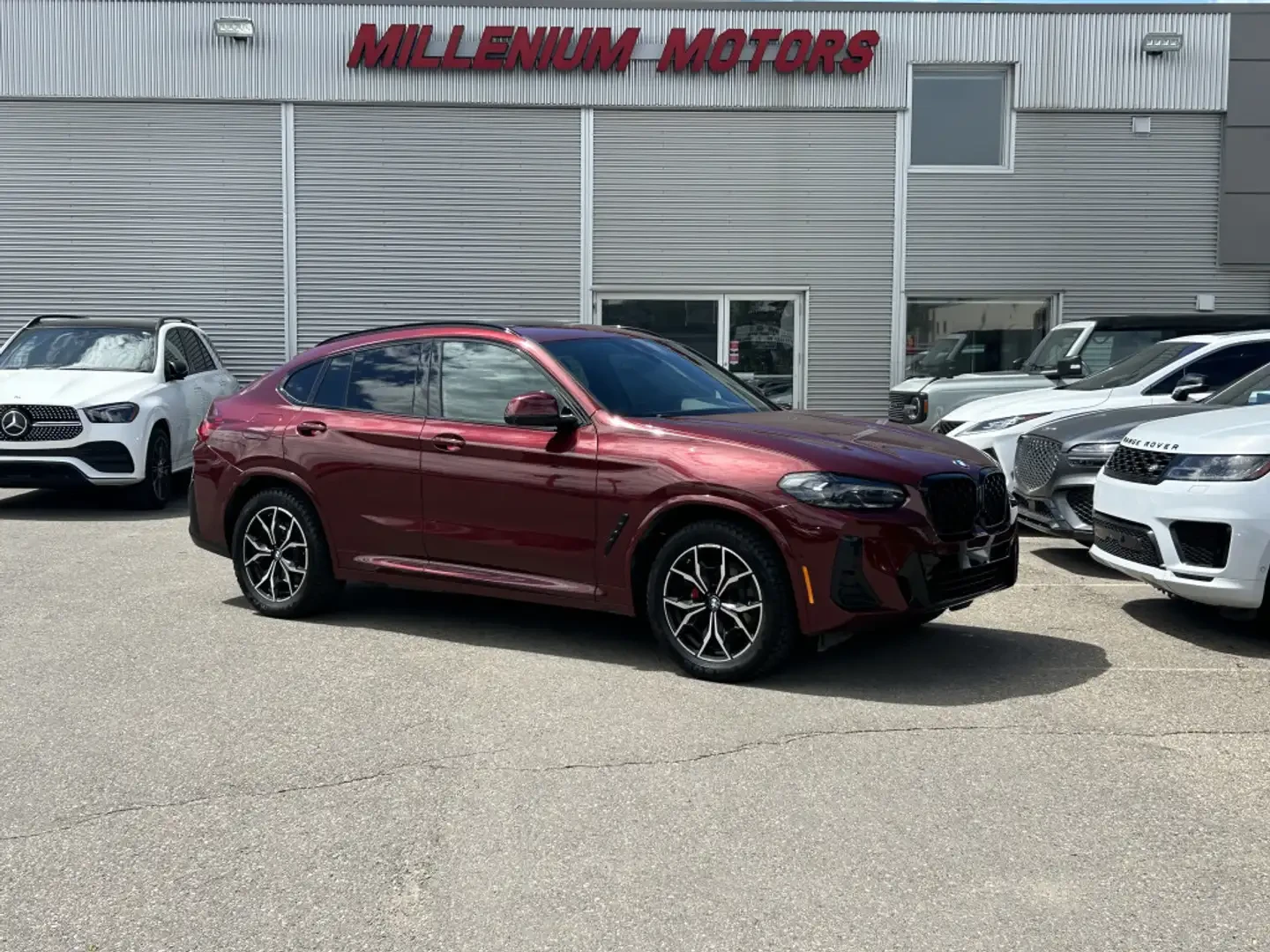BMW X4 30i* M* SPORT* ХЕДЪП* 360КАМЕРА* ПАНОРАМА* HARMON*