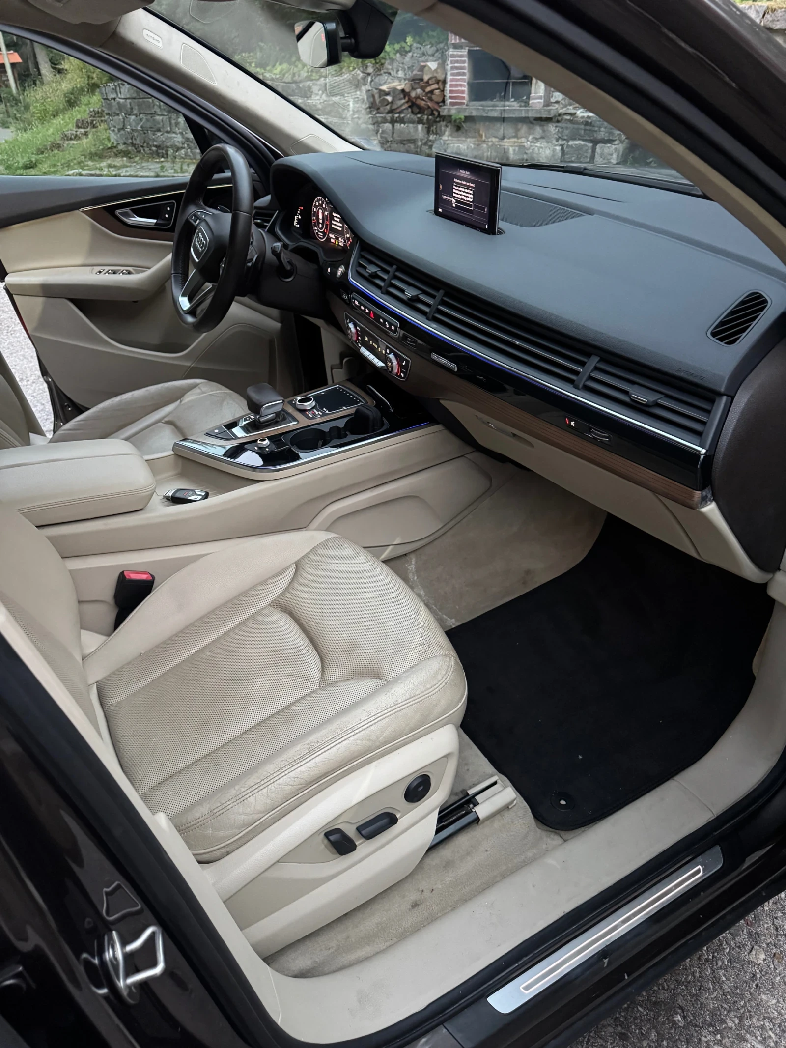 Audi Q7 3.0Т Full options* Отлепено предно стъкло, снимка 9 - Автомобили и джипове - 56048431