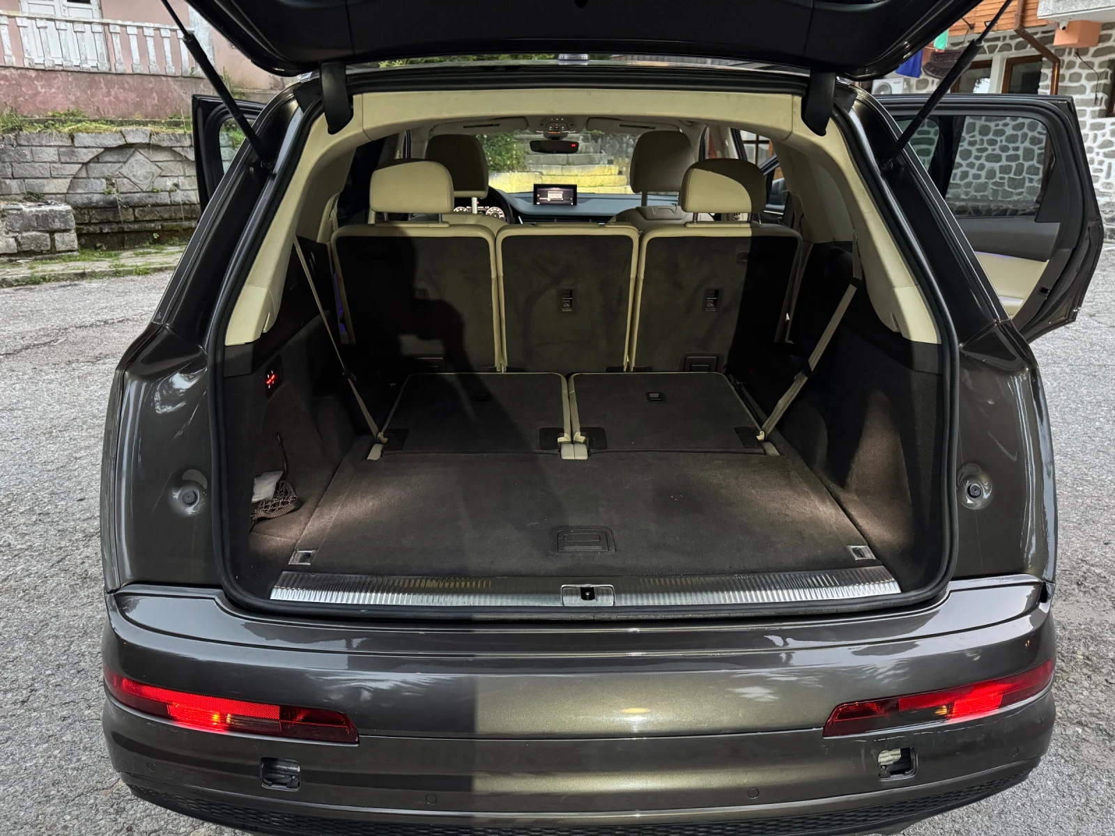 Audi Q7 3.0Т Full options* Отлепено предно стъкло, снимка 16 - Автомобили и джипове - 56048431