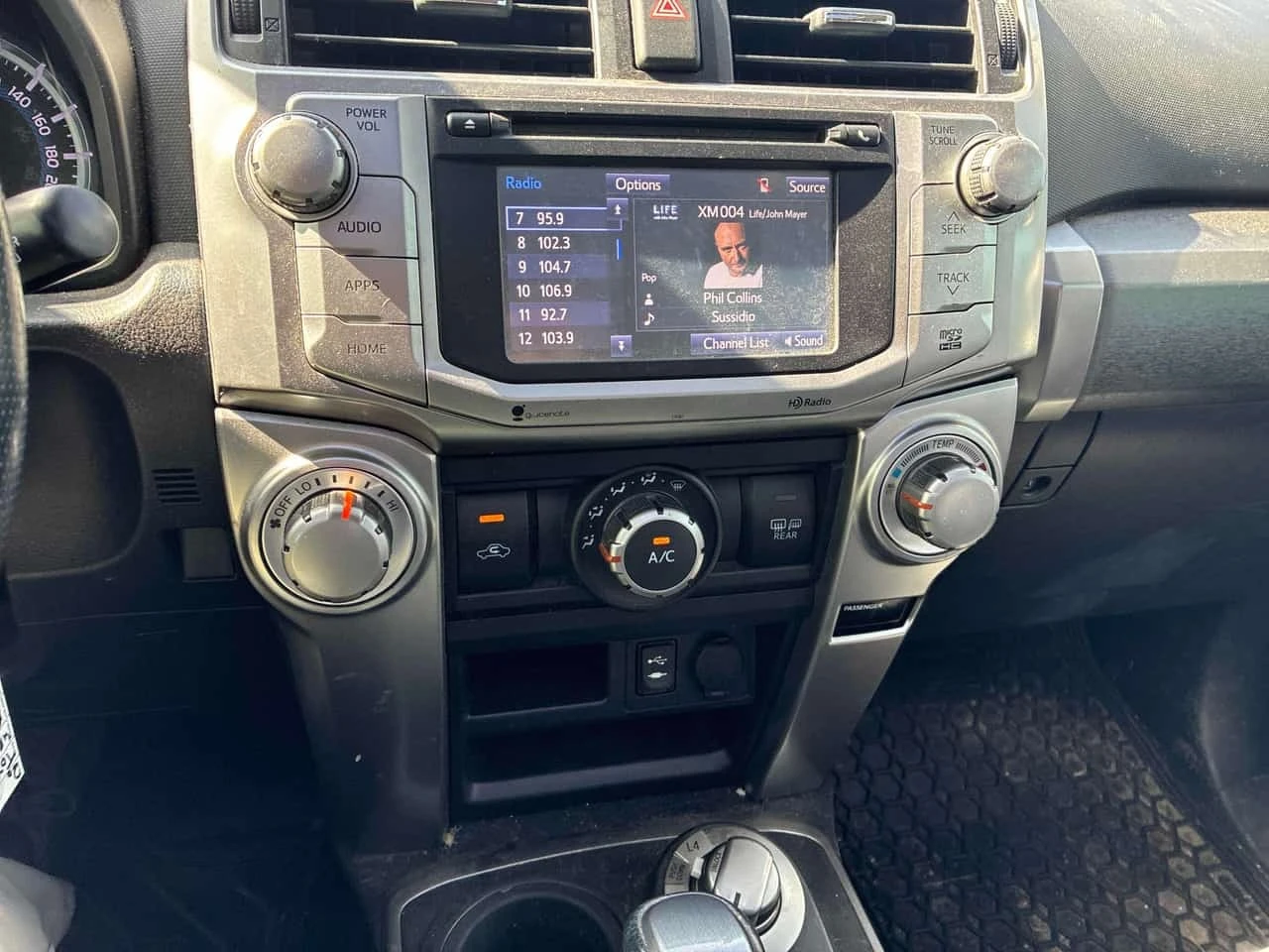 Toyota 4runner * SR5 * CARFAX * ОПЦИЯ ЗА ФИНАНСИРАНЕ * , снимка 9 - Автомобили и джипове - 56213854