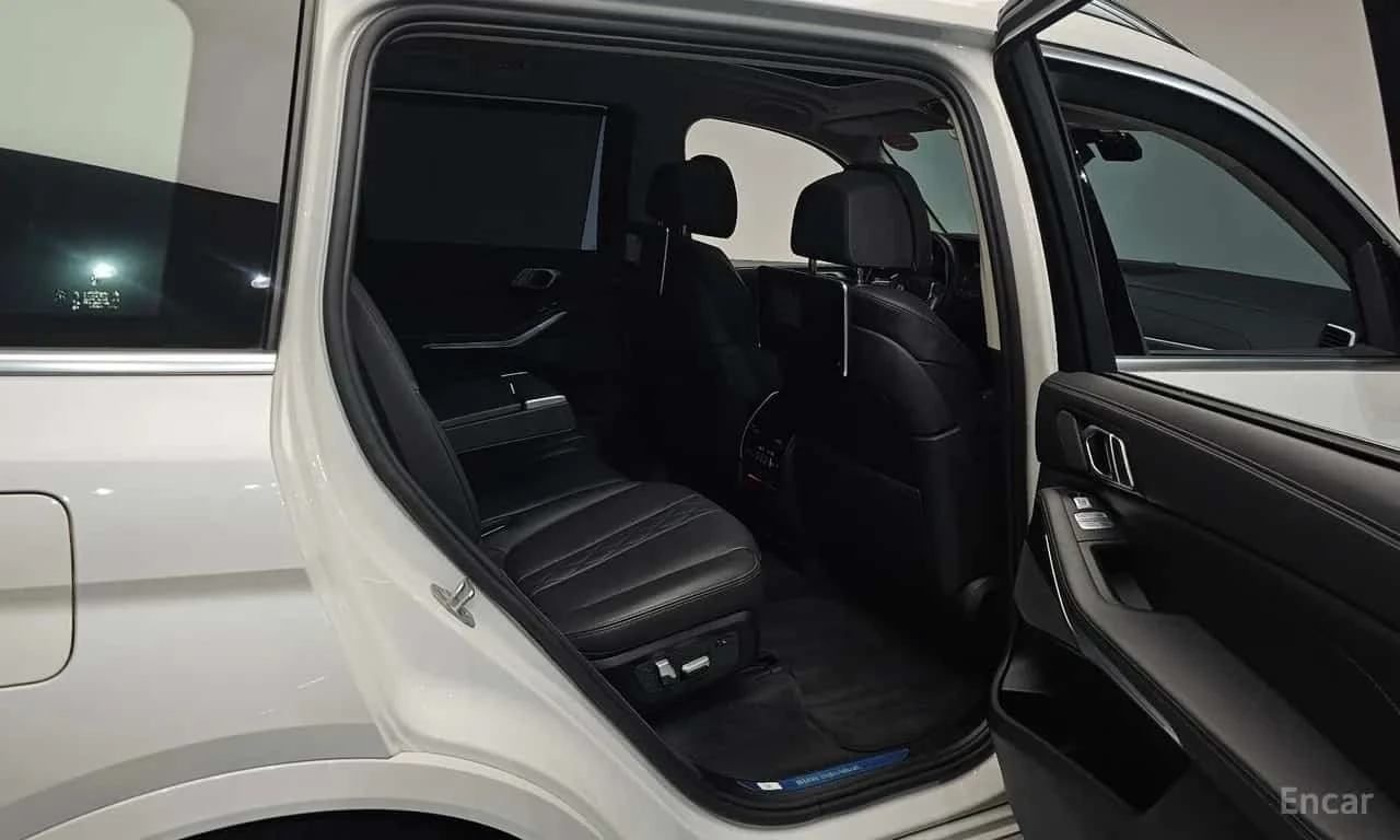 BMW X7 * xDrive 40i  * LASER * HEAD UP * ���� �� ��  *  | Mobile.bg � ����������� 12
