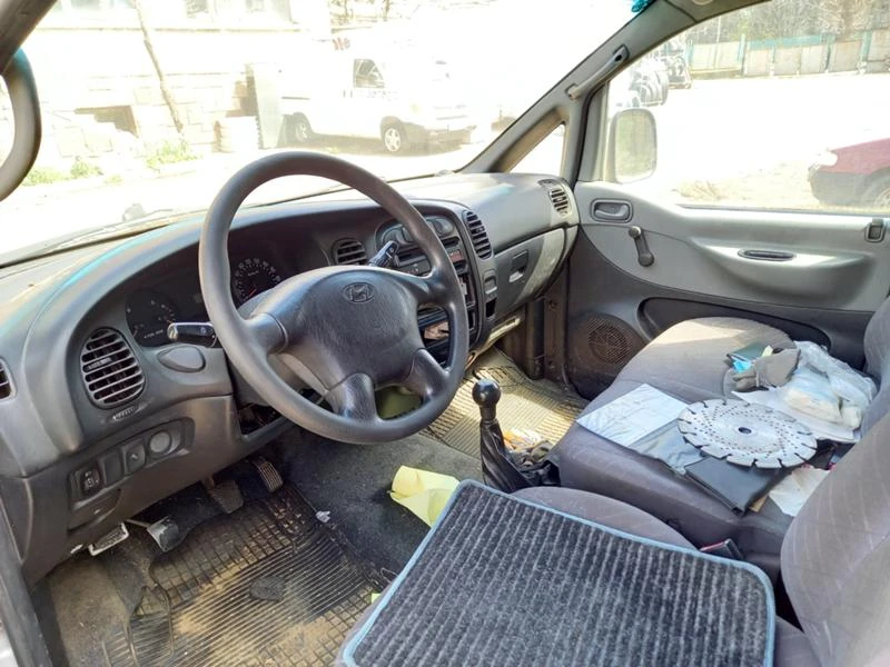 Hyundai H1 2.5, снимка 4 - Бусове и автобуси - 32316173