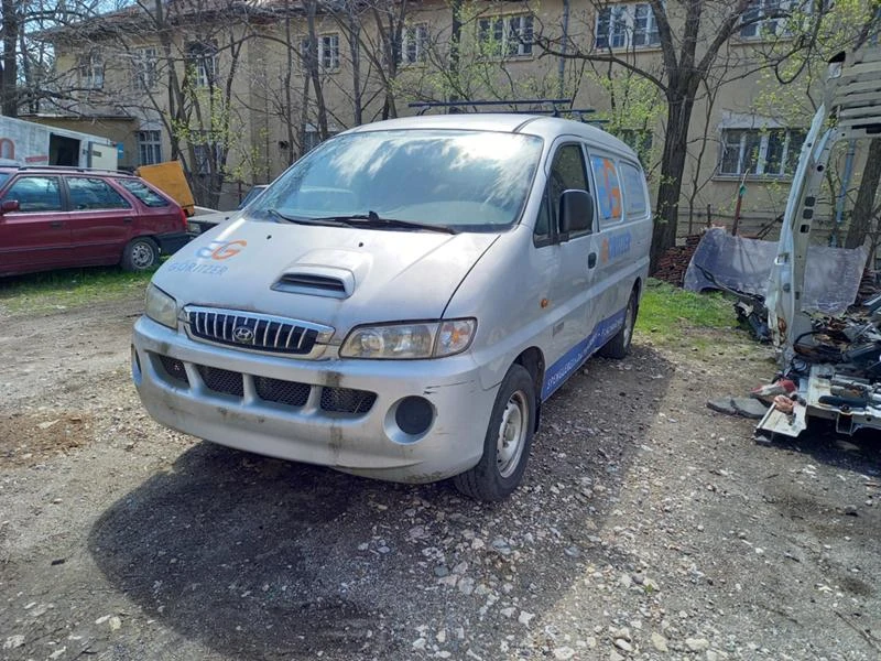 Hyundai H1 2.5, снимка 1 - Бусове и автобуси - 32316173