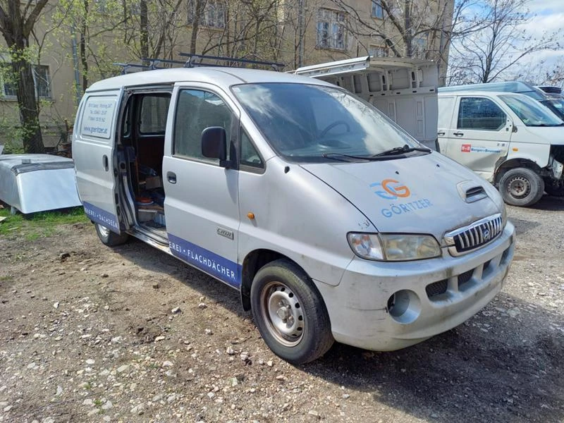 Hyundai H1 2.5, снимка 11 - Бусове и автобуси - 32316173