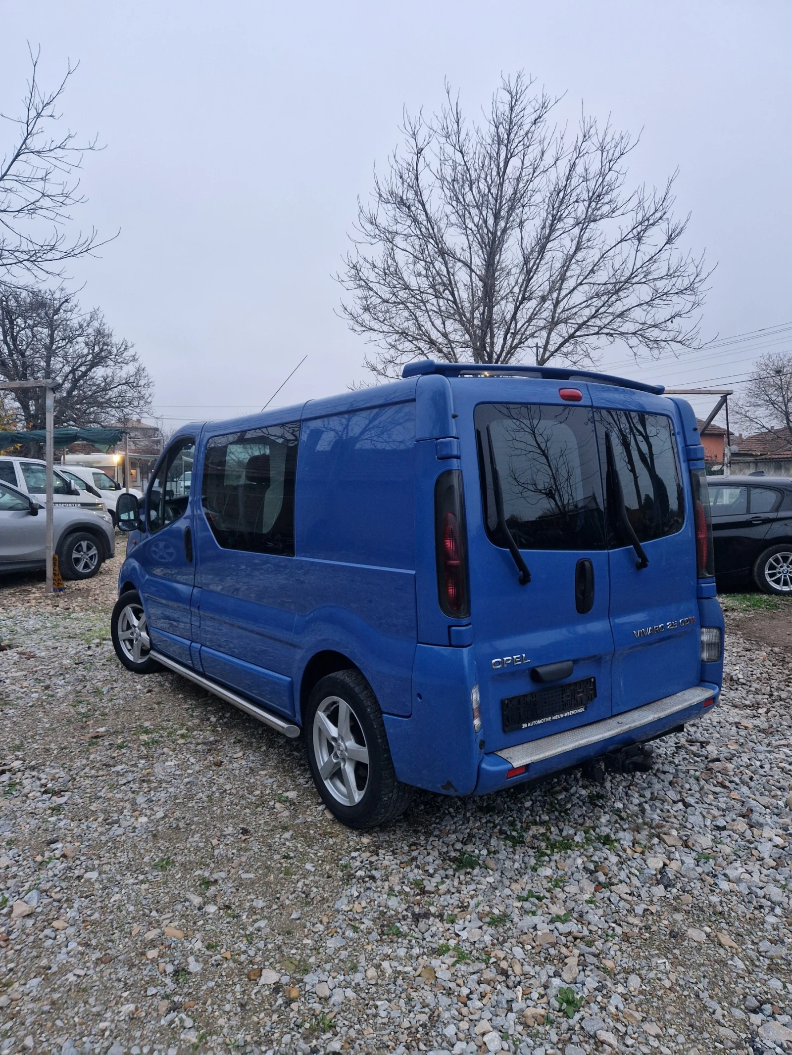 Opel Vivaro 2.5 CDTI - изображение 4