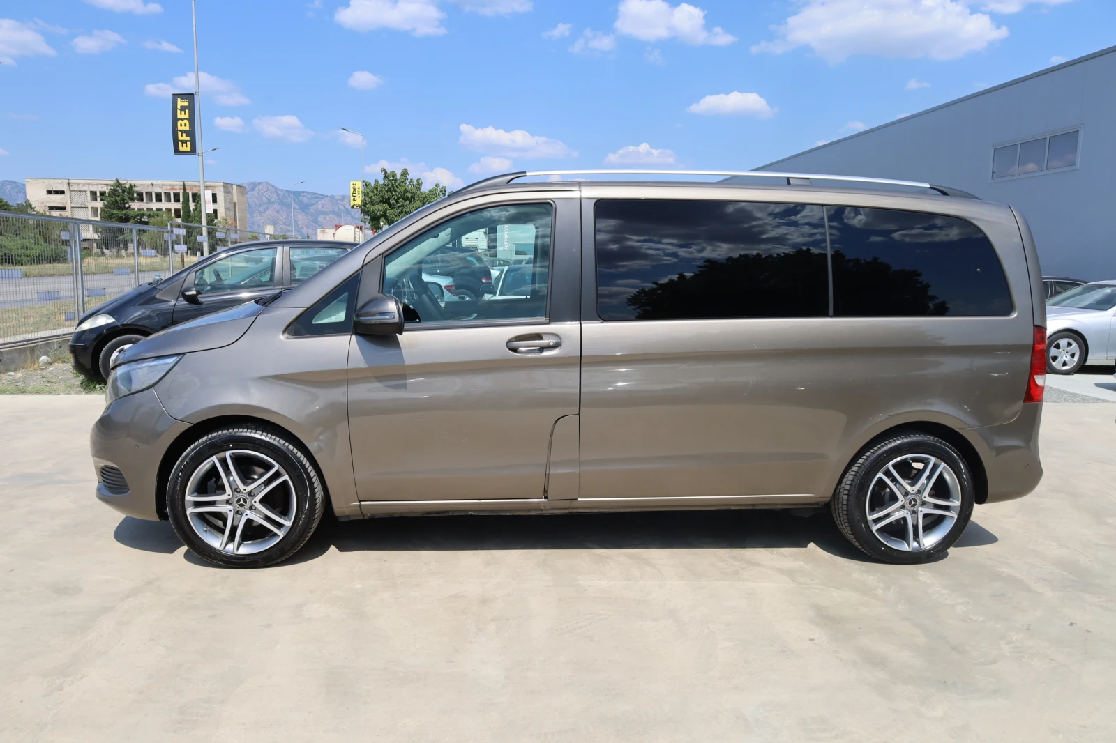 Mercedes-Benz V 220, снимка 5 - Бусове и автобуси - 55571625
