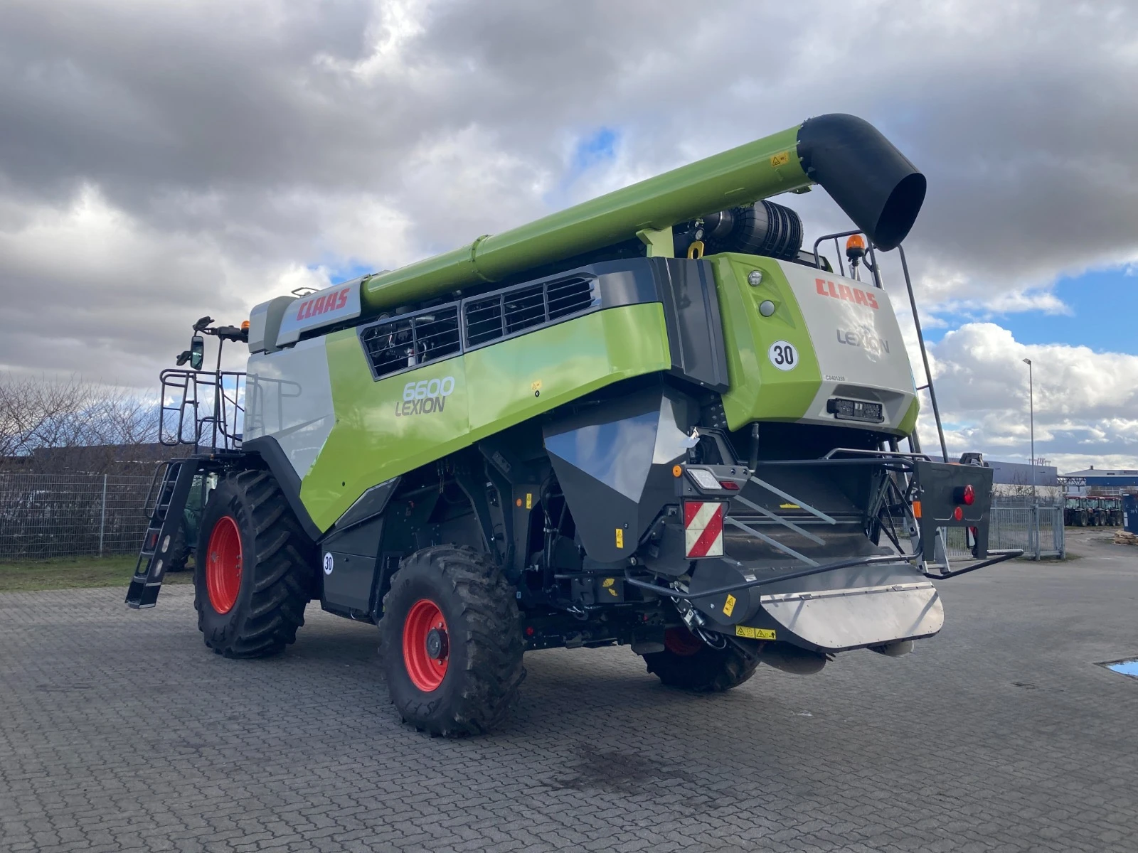 Комбайн Claas LEXION 6600 + CLAAS VARIO 770 ЛИЗИНГ, снимка 6 - Селскостопанска техника - 54606272