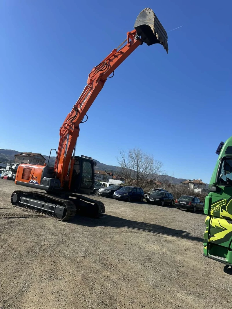 Багер Hitachi, снимка 3 - Индустриална техника - 52850653