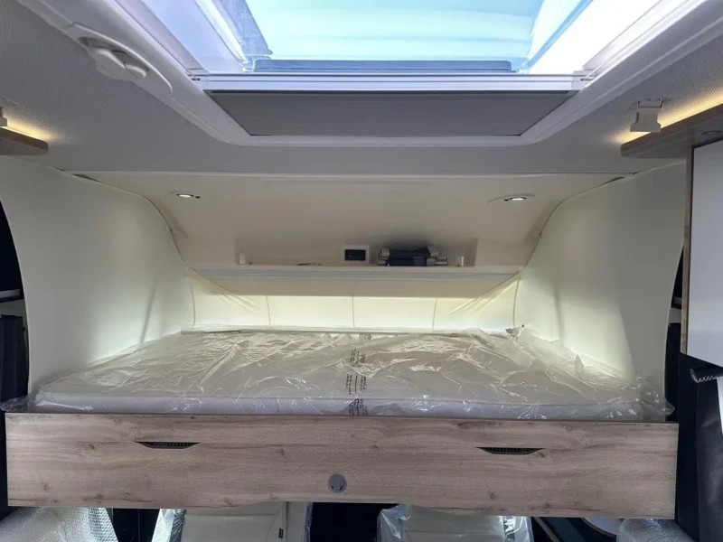 Кемпер Mercedes-Benz Le Voyageur Eterna 6.8 LF , снимка 15 - Каравани и кемпери - 52078021