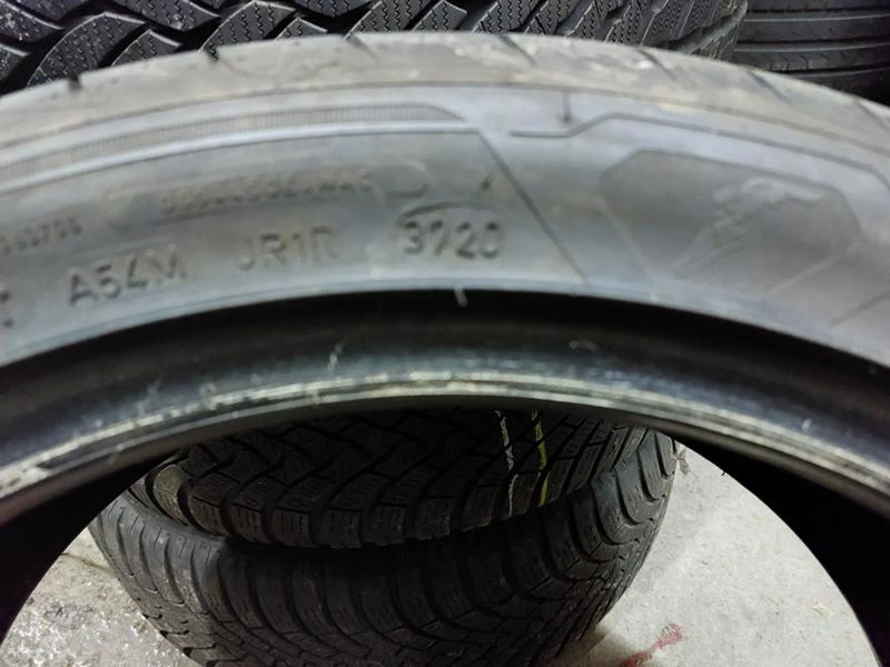 Гуми Летни 215/45R18, снимка 6 - Гуми и джанти - 36261639