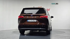 Toyota Sienna 2.5 HYBRID/HUD/360/ПОДГРЕВ/ОБДУХВАНЕ/TV, снимка 4