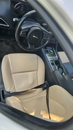 Jaguar XE, снимка 12